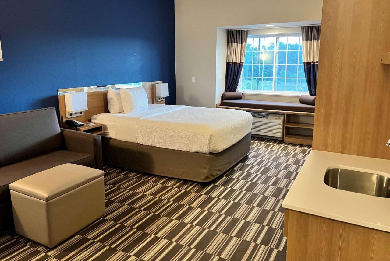 Microtel Inn & Suites By Wyndham Fountain Fort Carson エクステリア 写真