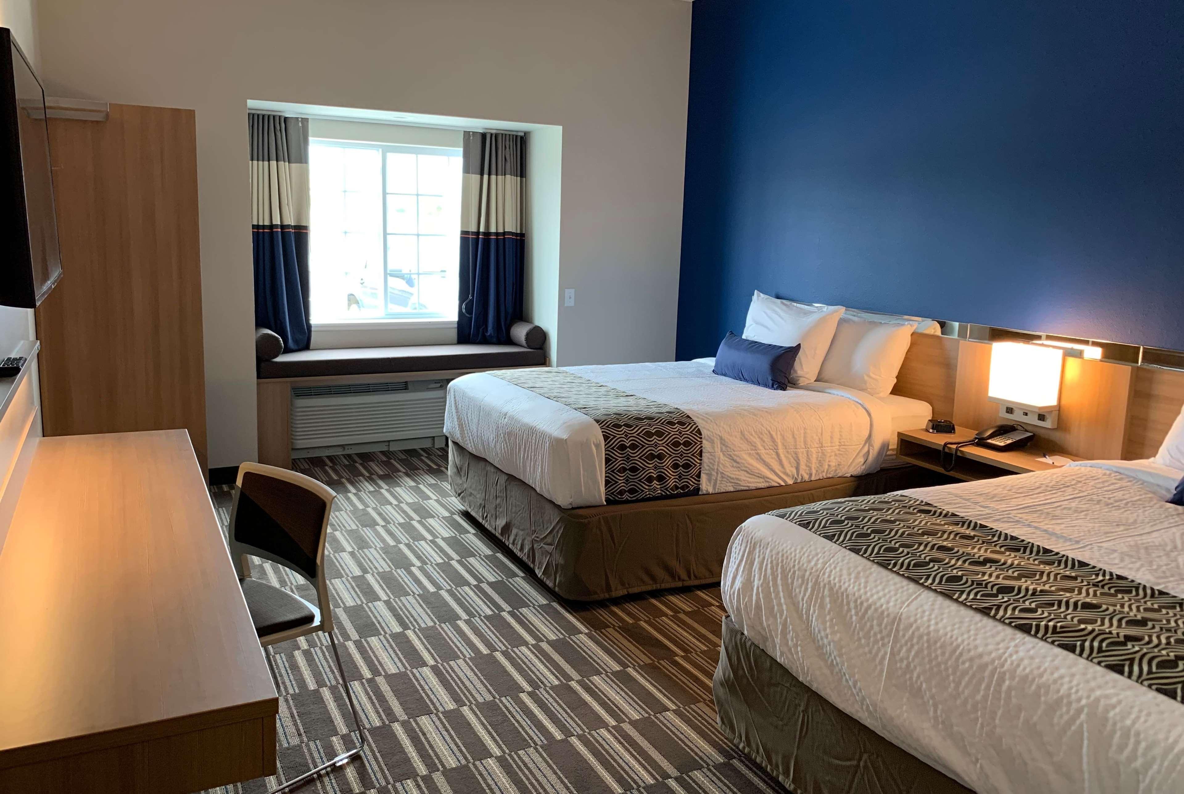 Microtel Inn & Suites By Wyndham Fountain Fort Carson エクステリア 写真