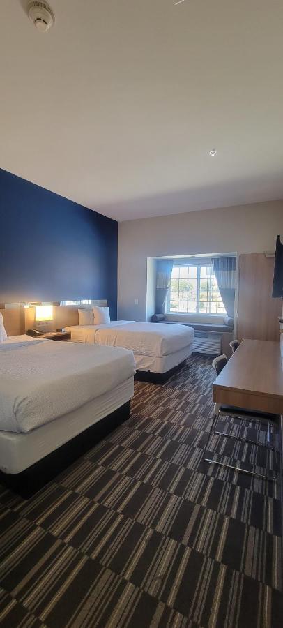 Microtel Inn & Suites By Wyndham Fountain Fort Carson エクステリア 写真