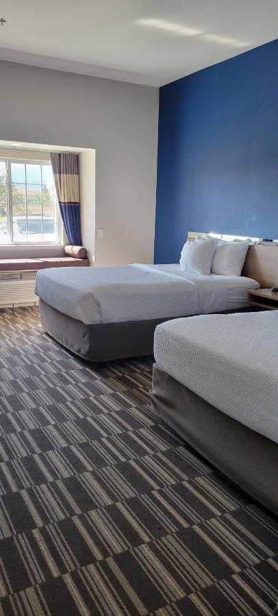 Microtel Inn & Suites By Wyndham Fountain Fort Carson エクステリア 写真