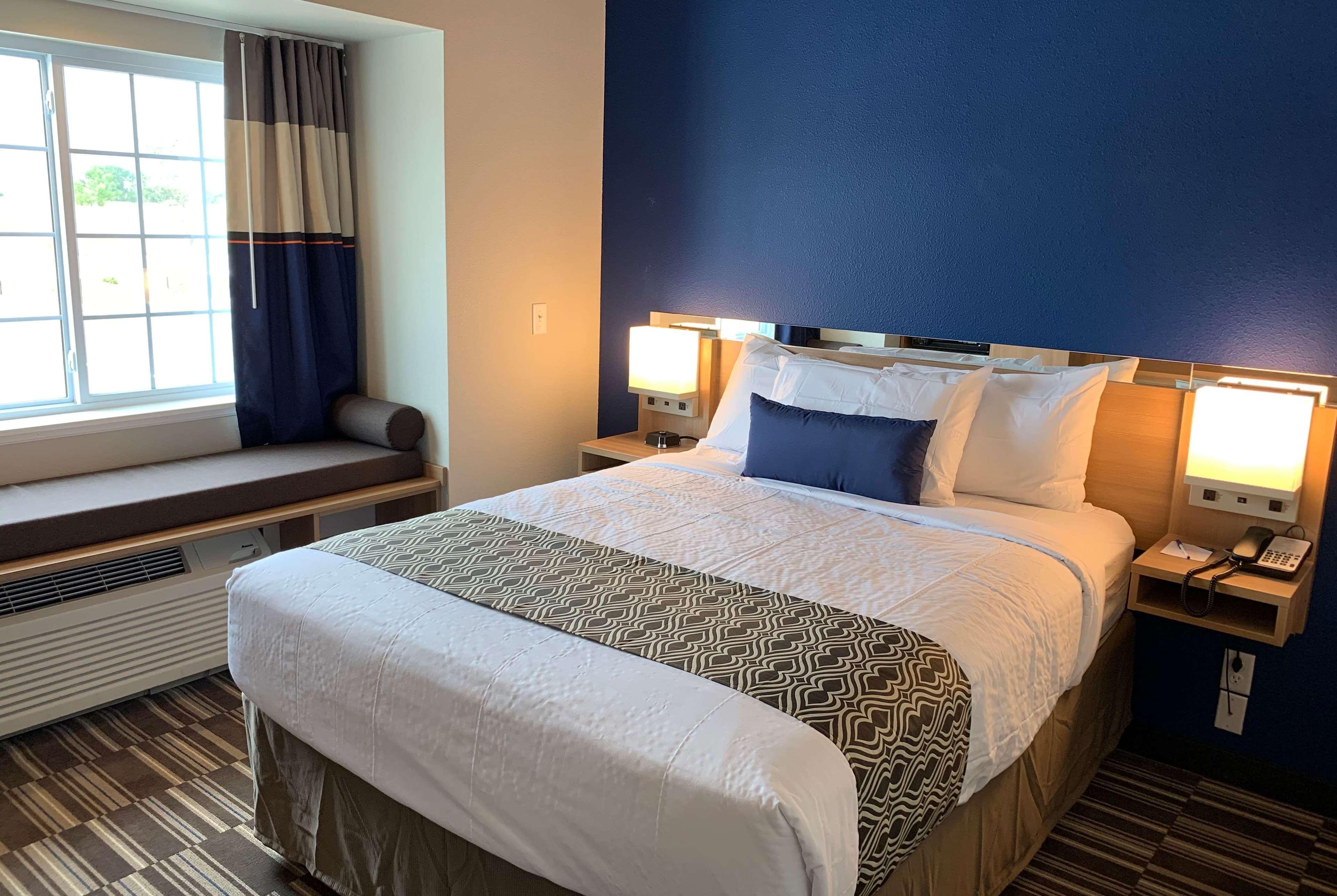 Microtel Inn & Suites By Wyndham Fountain Fort Carson エクステリア 写真